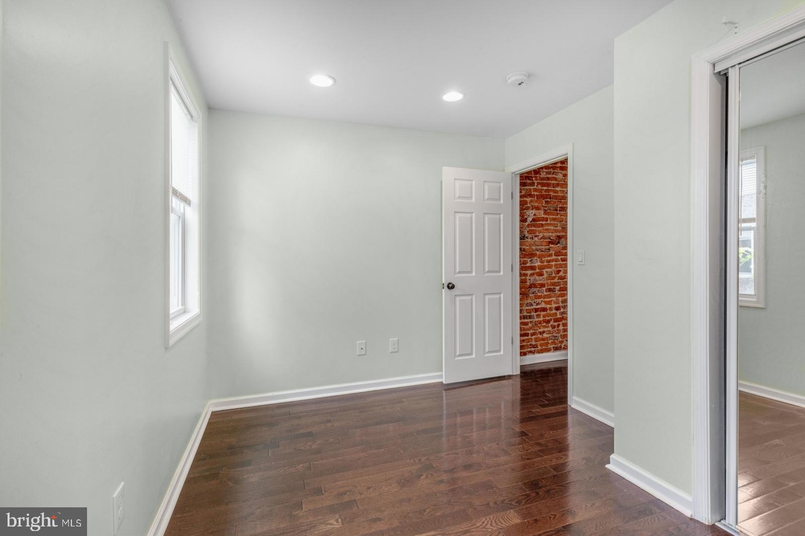 POINT BREEZE - Residential Lease