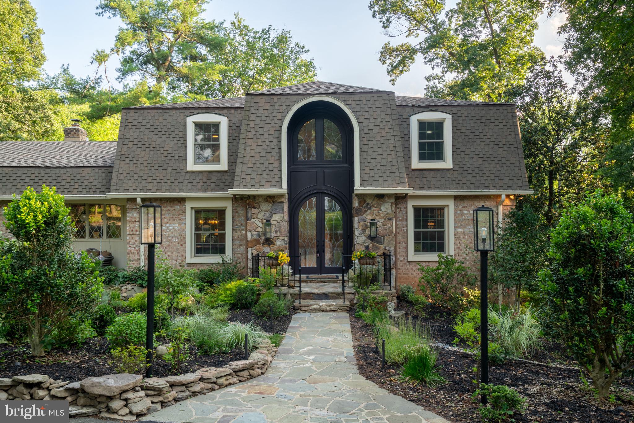 CASA CONTINENTAL - Residential