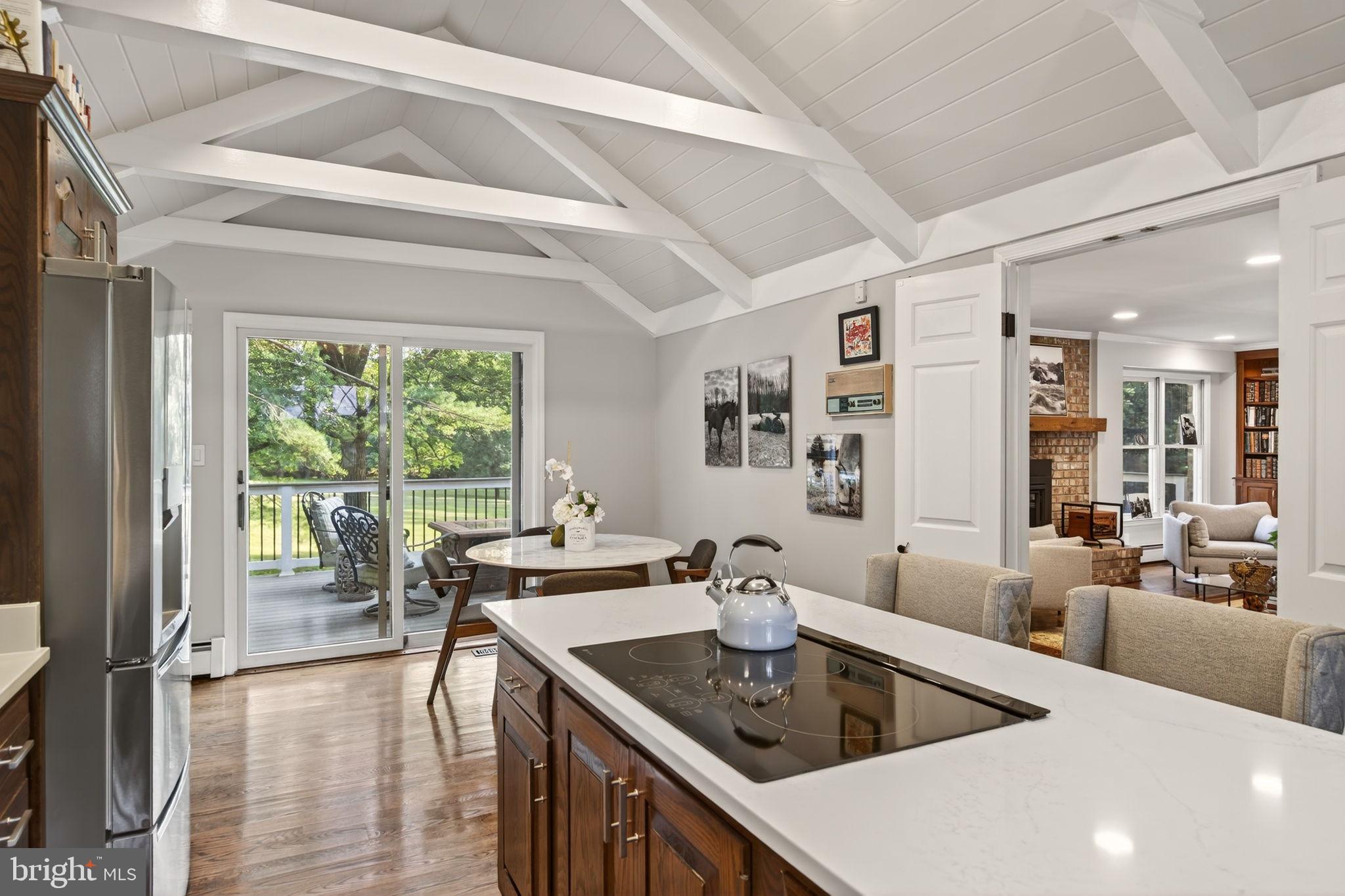 CASA CONTINENTAL - Residential