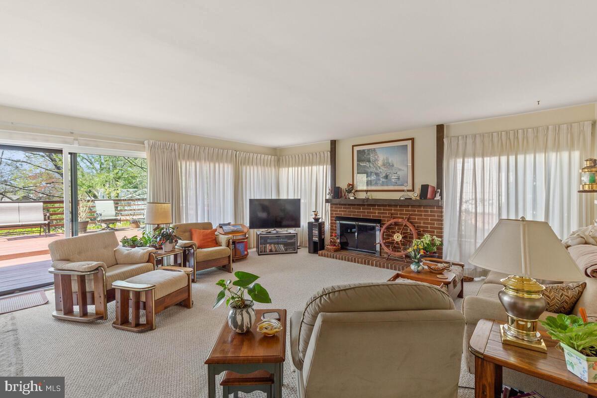 CHARLENE - Residential