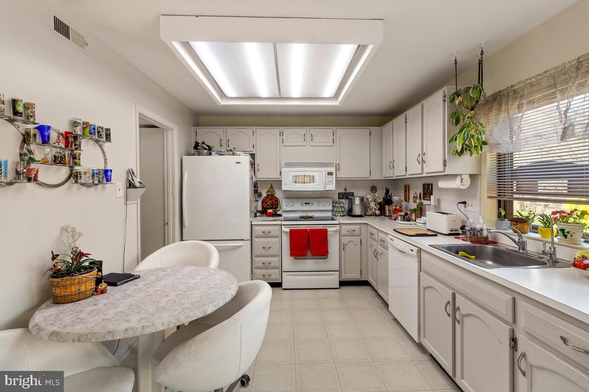 CHARLENE - Residential