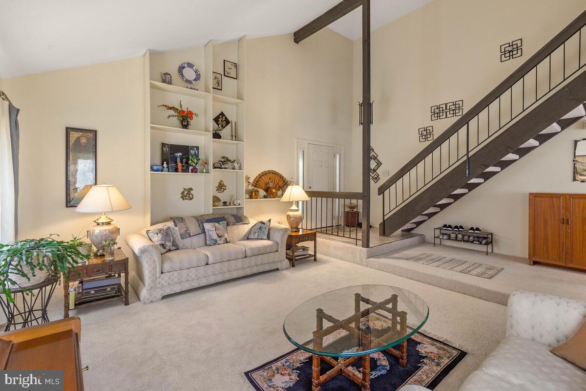 CHARLENE - Residential