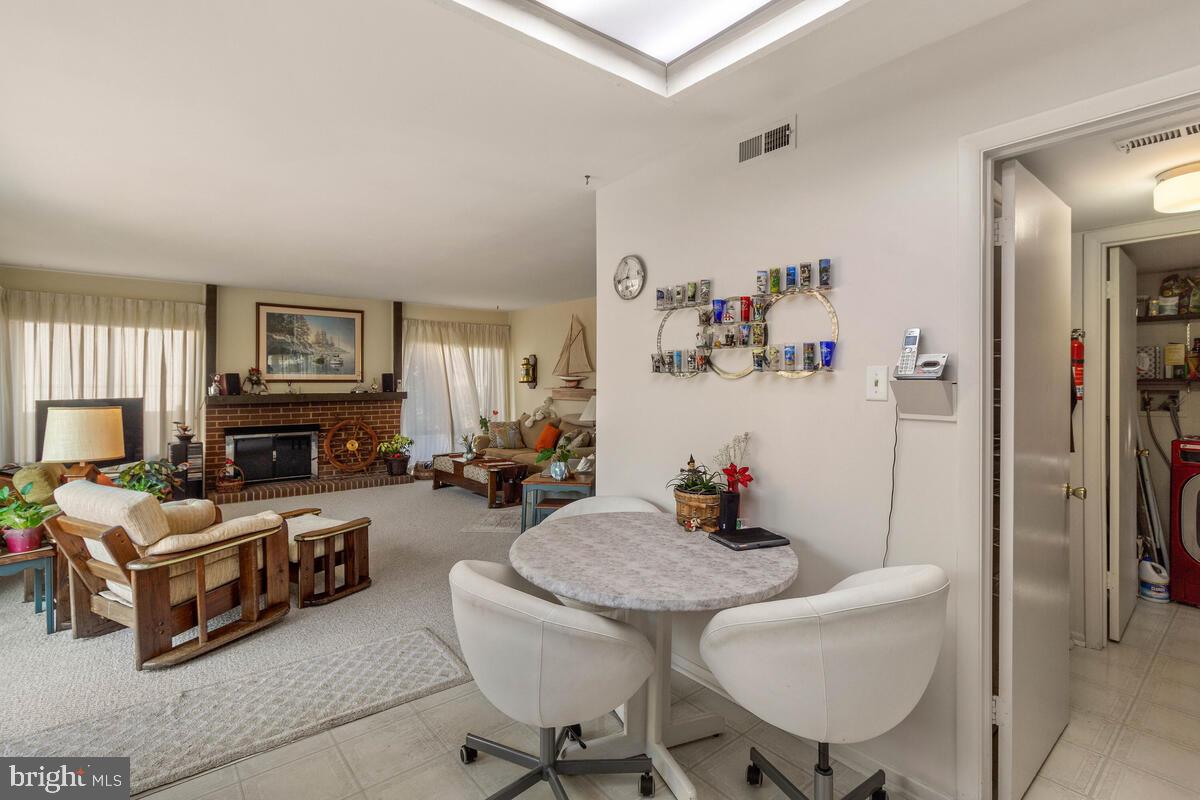 CHARLENE - Residential