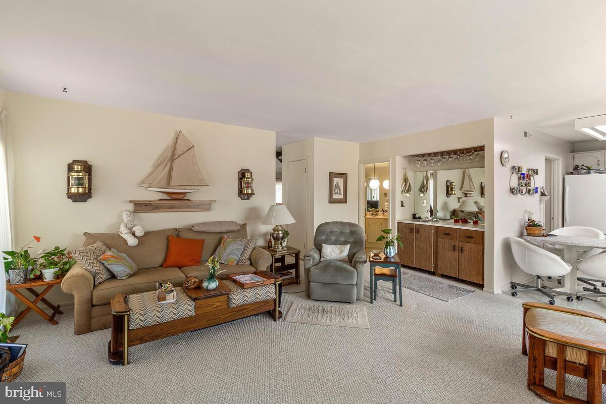 CHARLENE - Residential