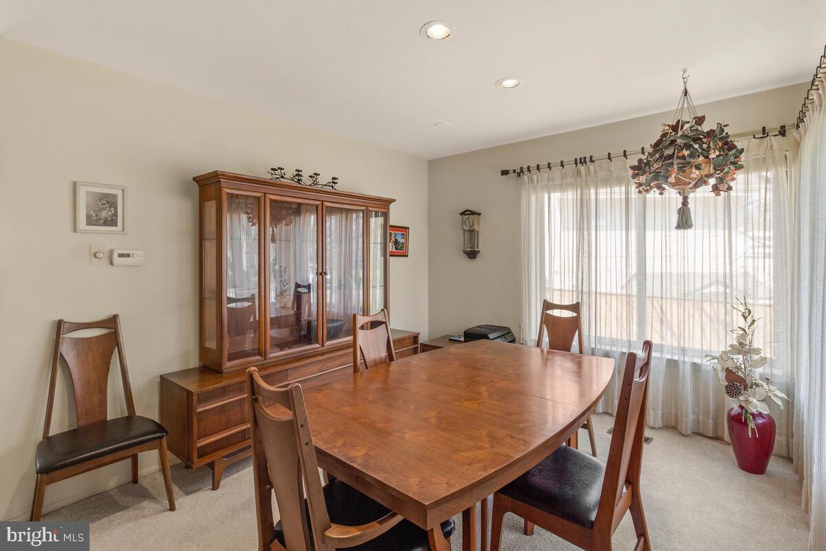 CHARLENE - Residential