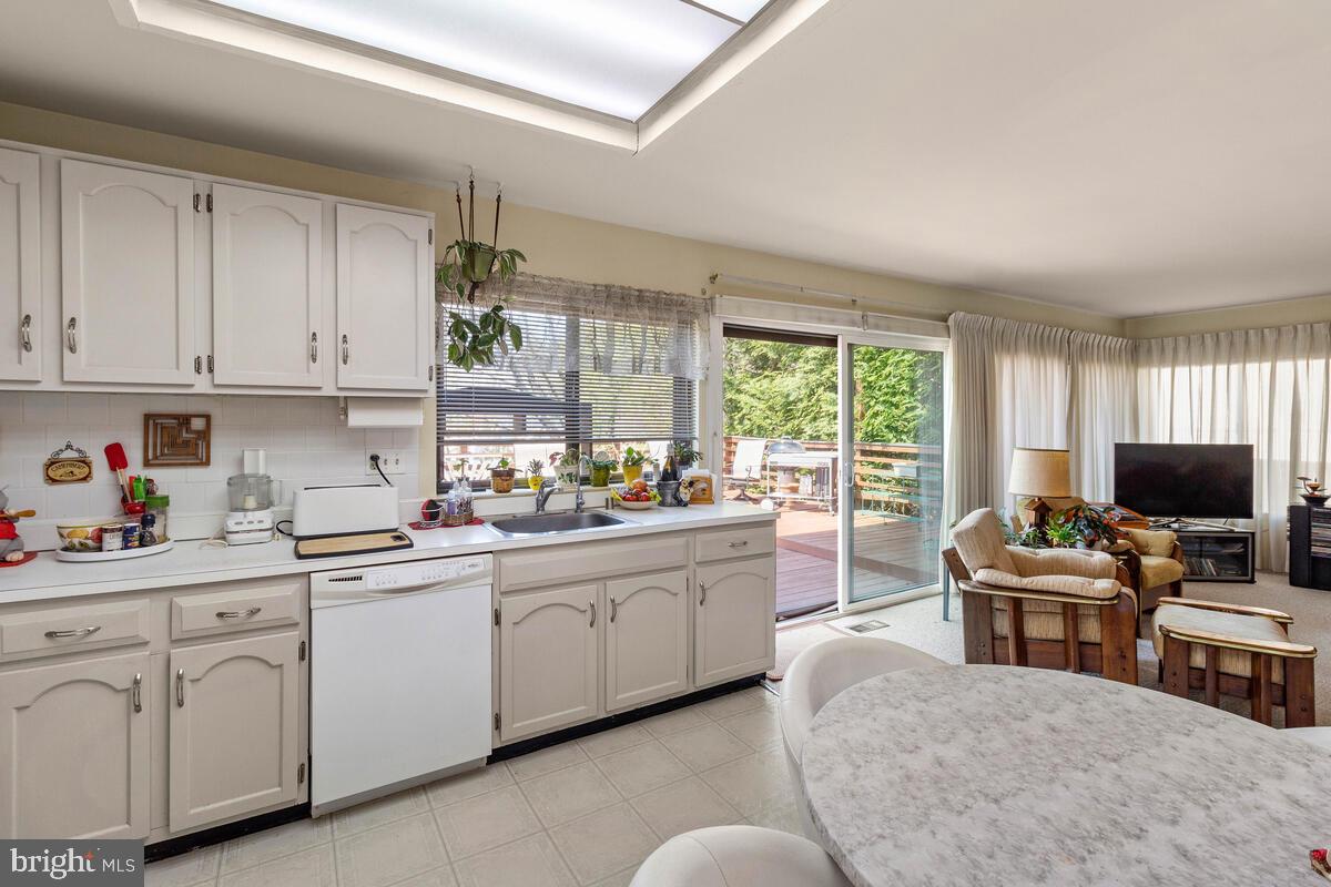 CHARLENE - Residential