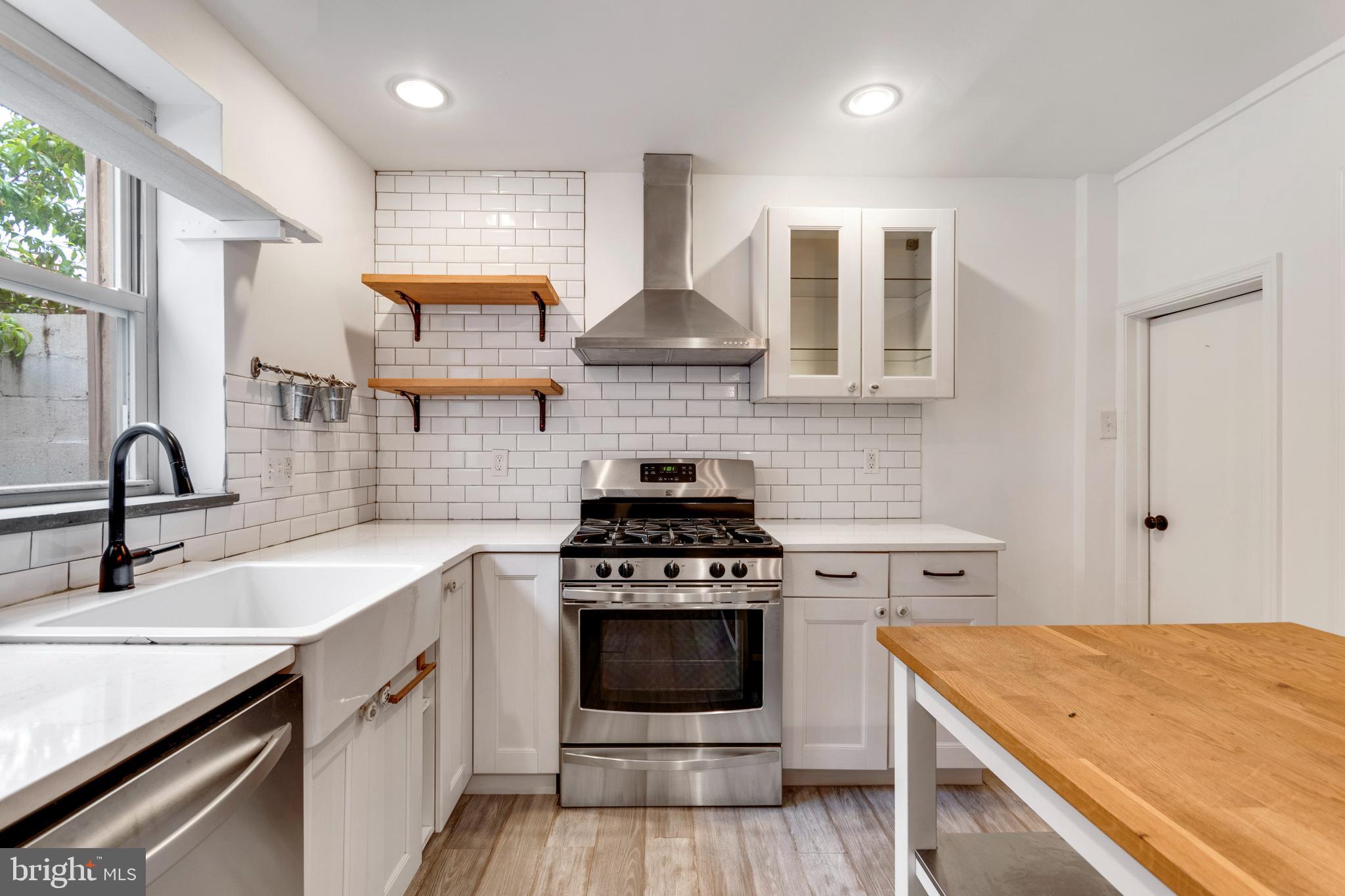 PASSYUNK SQUARE - Residential