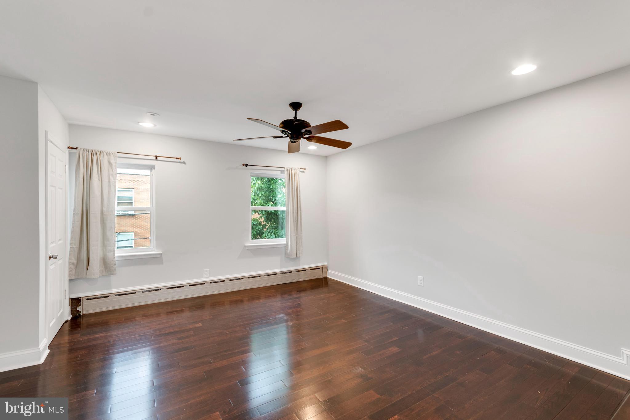 PASSYUNK SQUARE - Residential