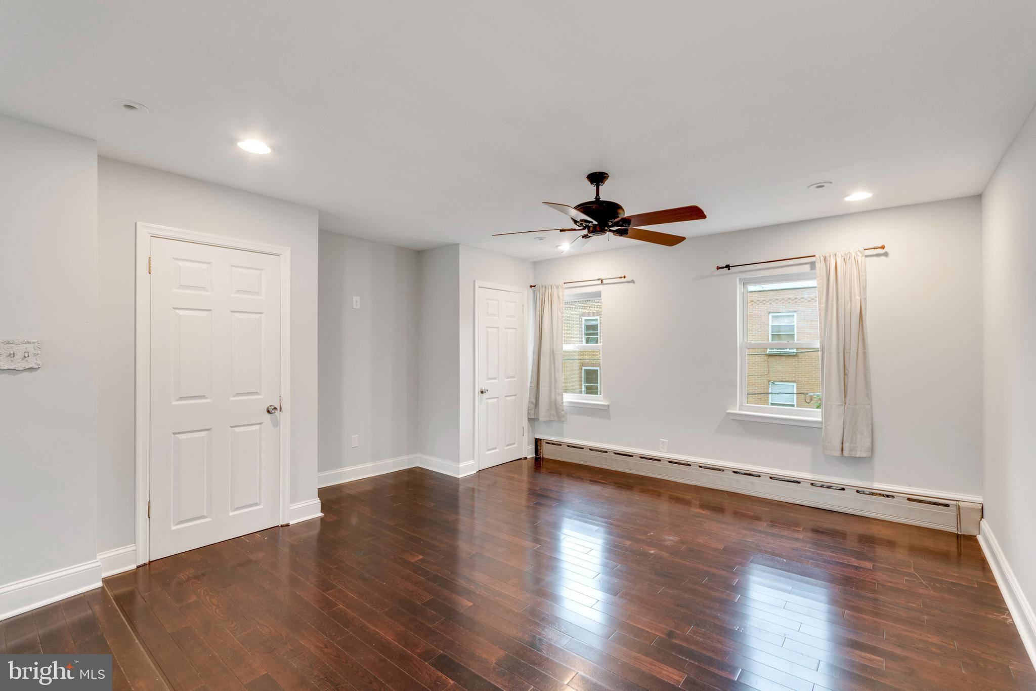 PASSYUNK SQUARE - Residential