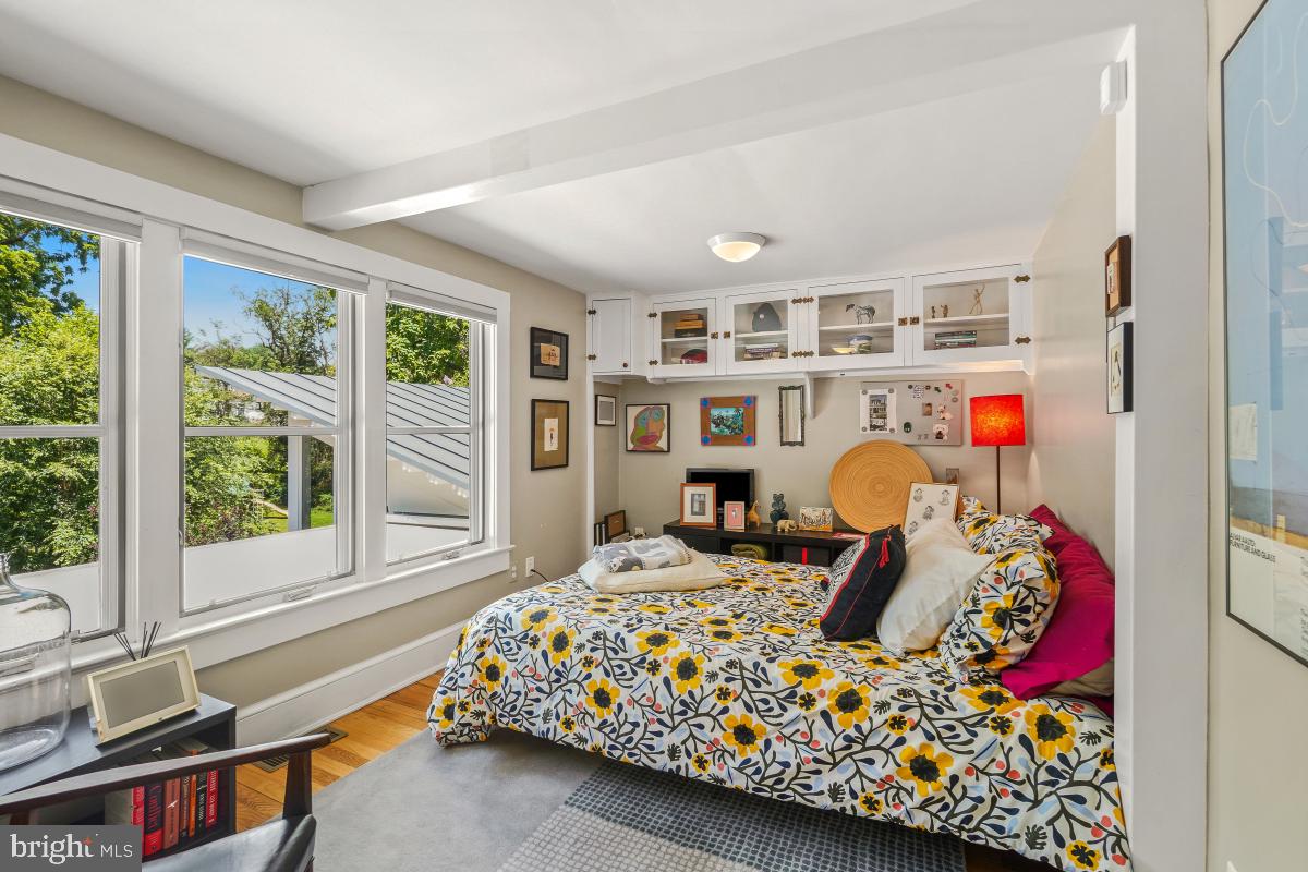 SILVER SPRING - Residential