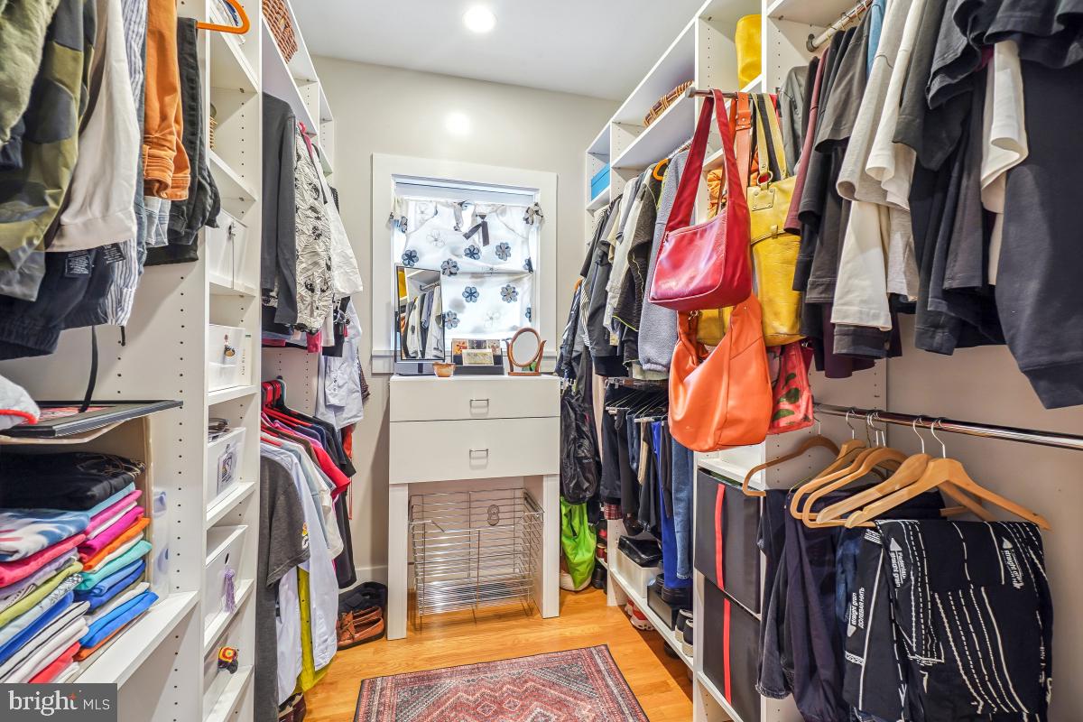 SILVER SPRING - Residential