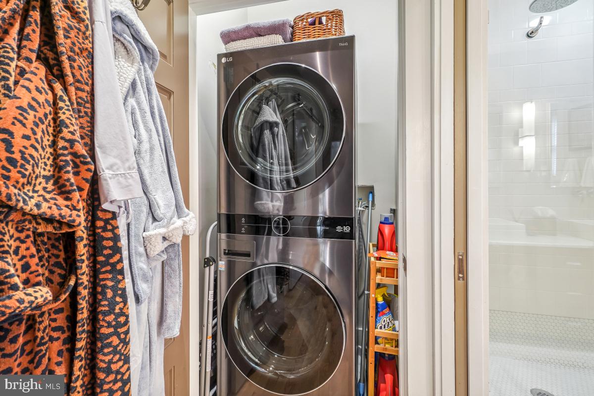 SILVER SPRING - Residential