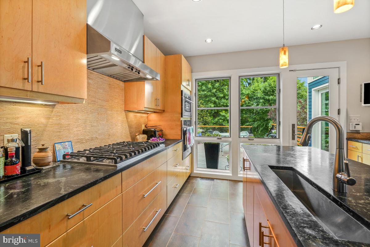 SILVER SPRING - Residential