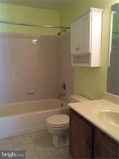 LAKE WILDERNESS - Residential Lease