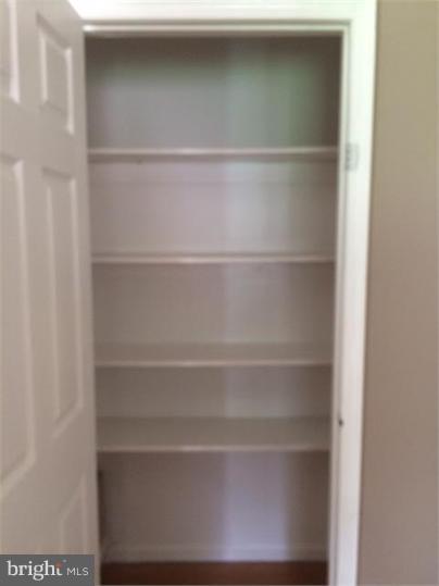 LAKE WILDERNESS - Residential Lease