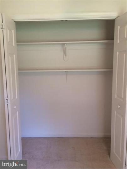 LAKE WILDERNESS - Residential Lease