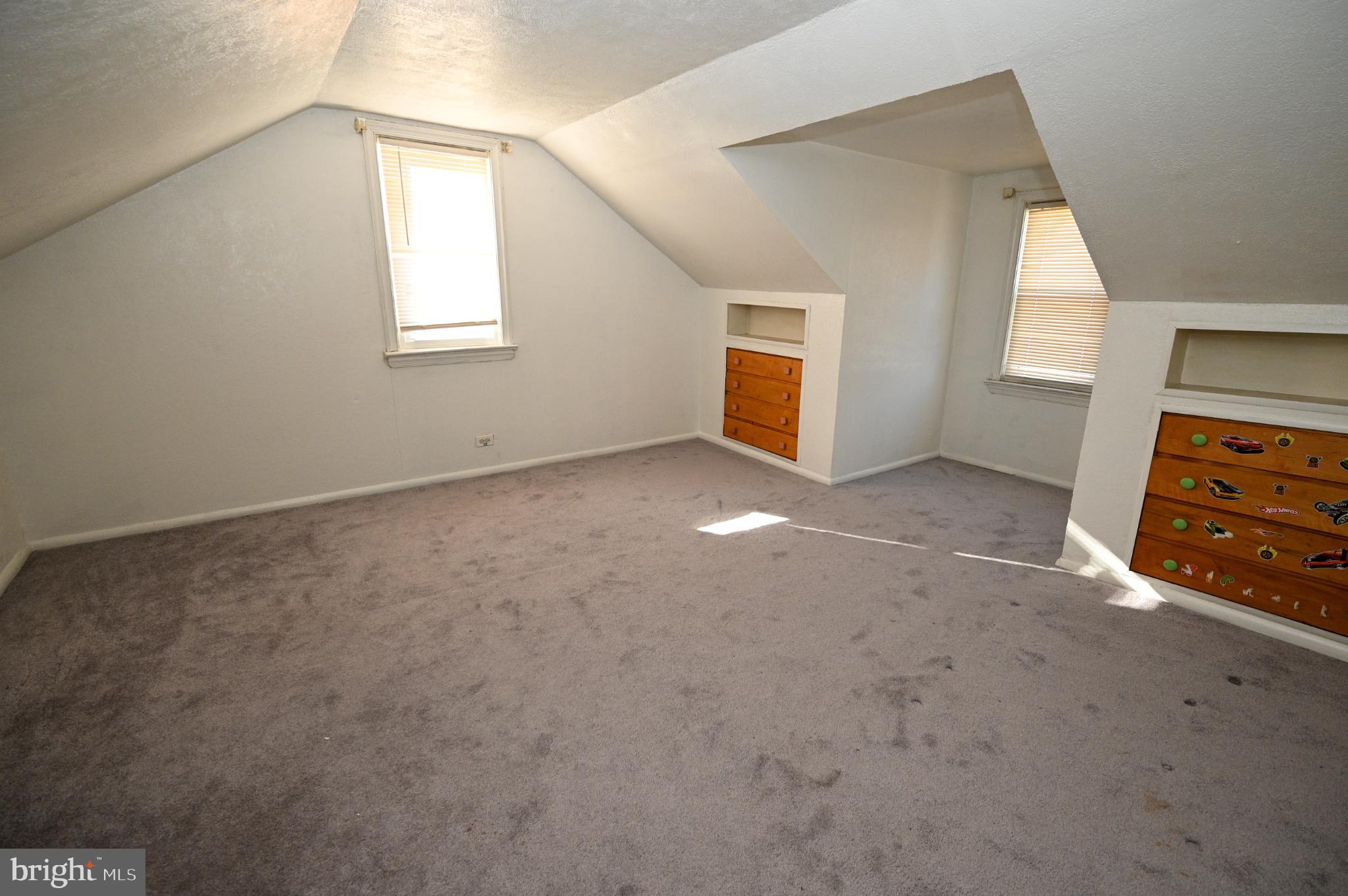 HEATHER GLEN - Residential