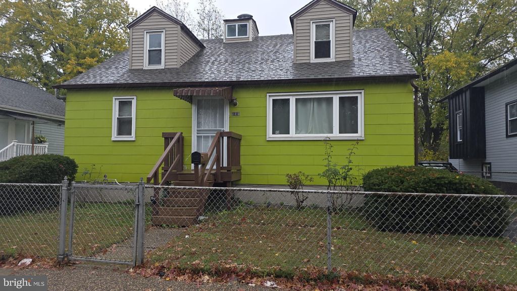 Photo of 130 Parker Avenue, OAKLYN, NJ 08107 (MLS # NJCD2105226)