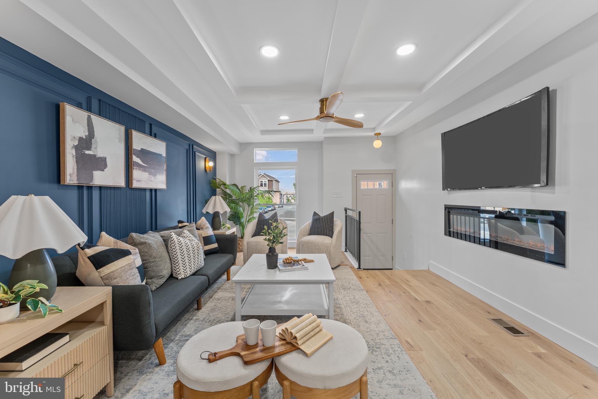 1807 N MILTON AVENUE