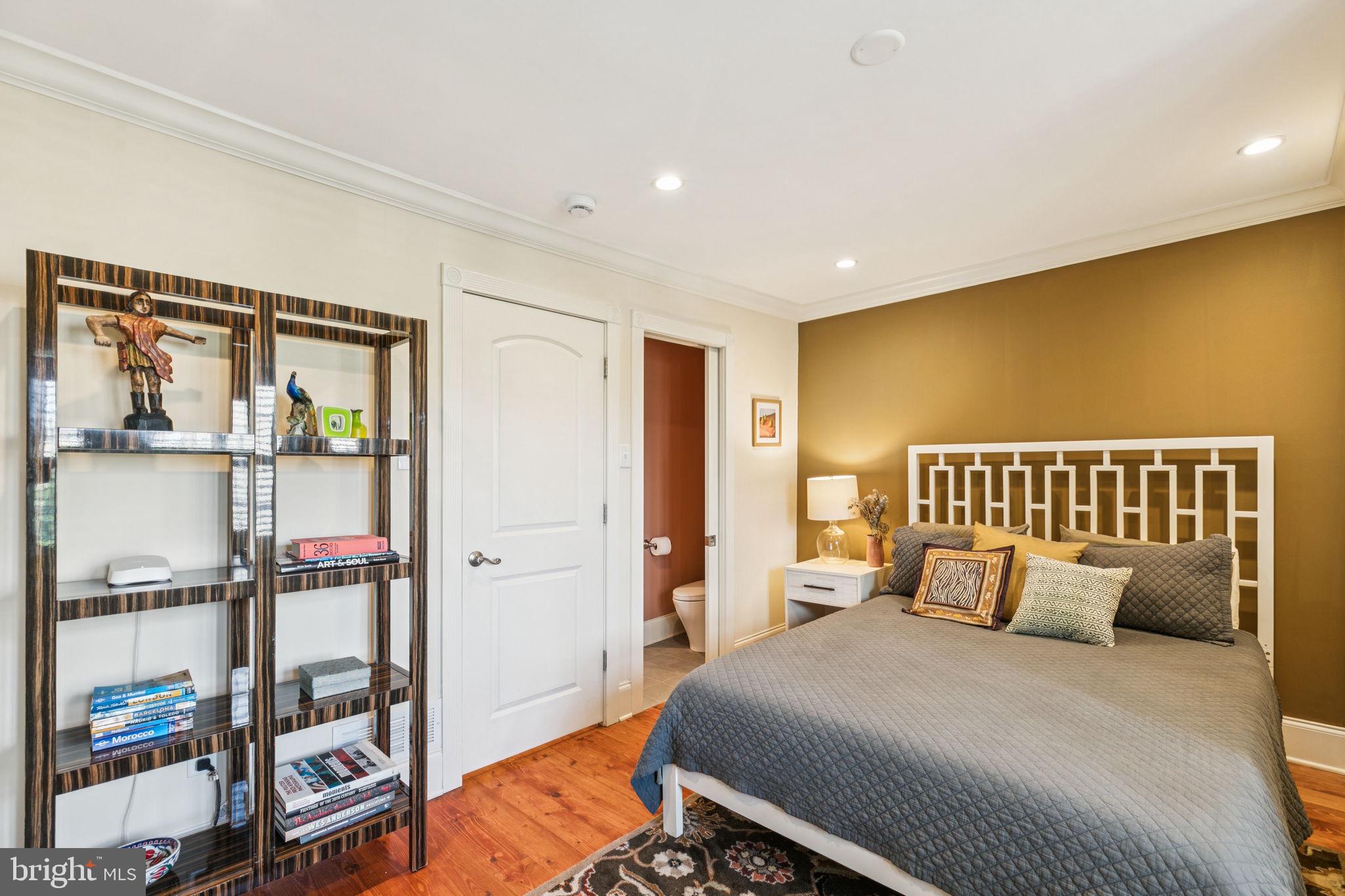 SOCIETY HILL - Residential