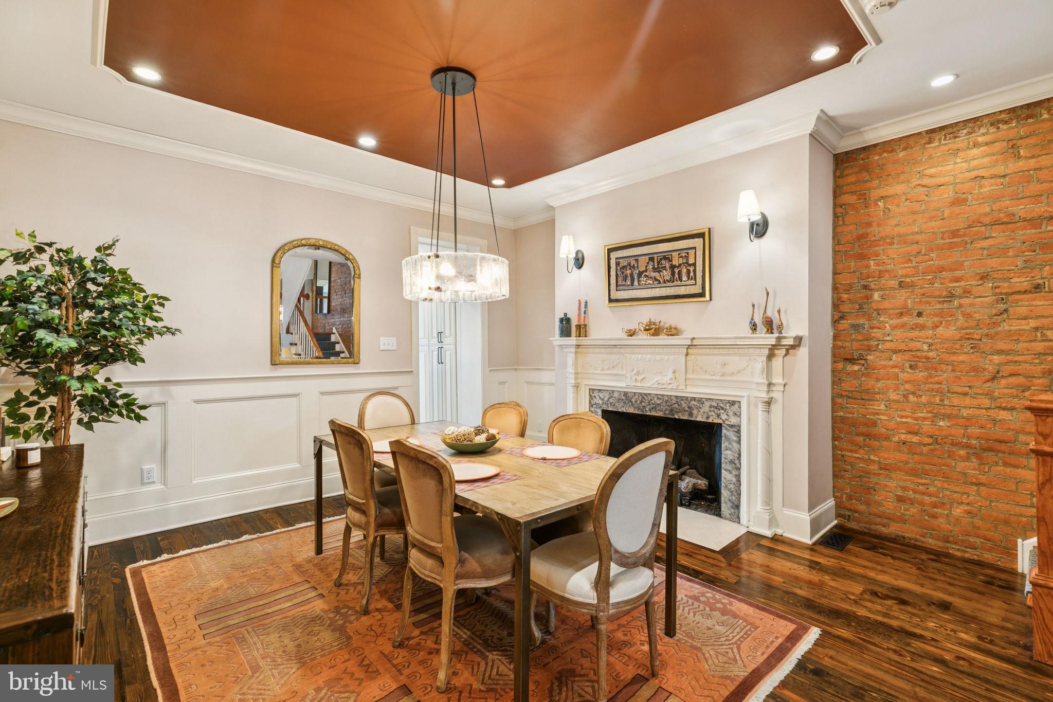 SOCIETY HILL - Residential