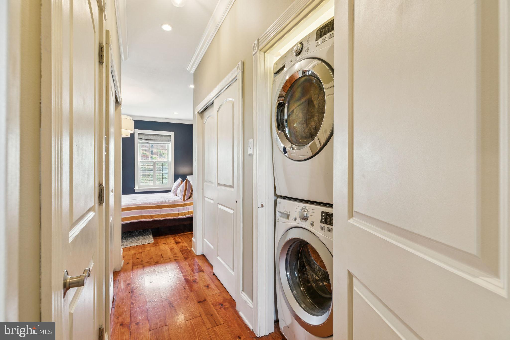 SOCIETY HILL - Residential