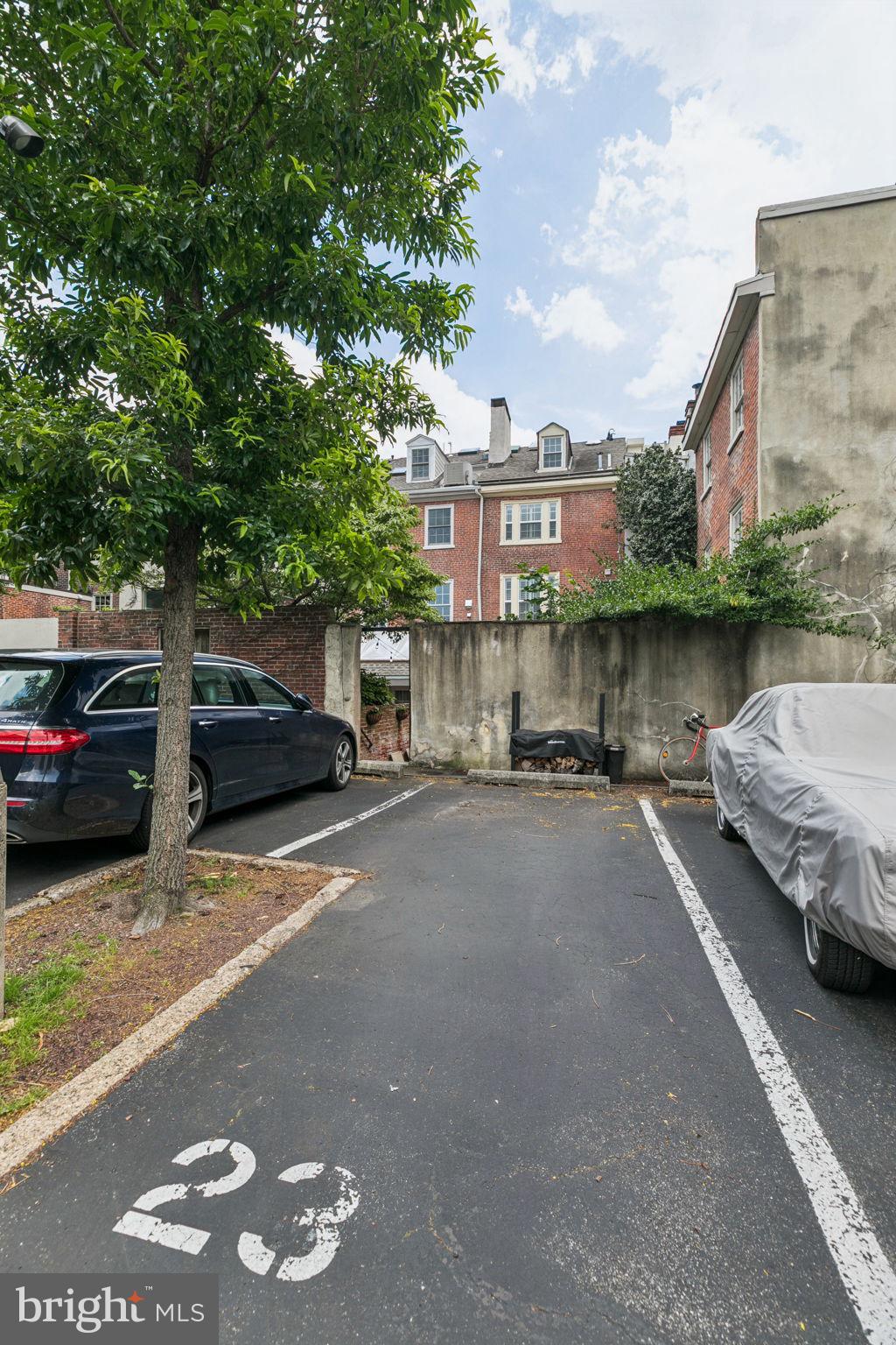 SOCIETY HILL - Residential