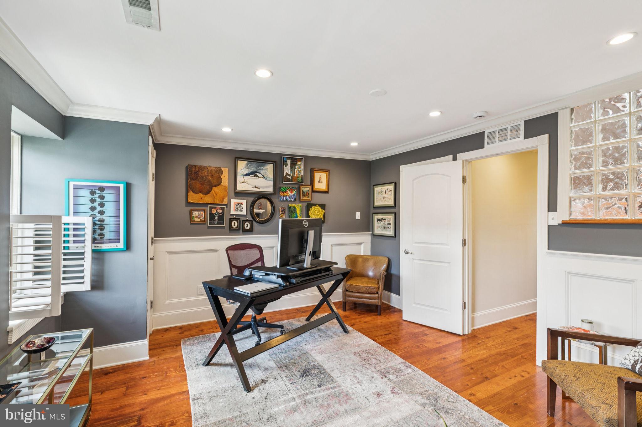 SOCIETY HILL - Residential