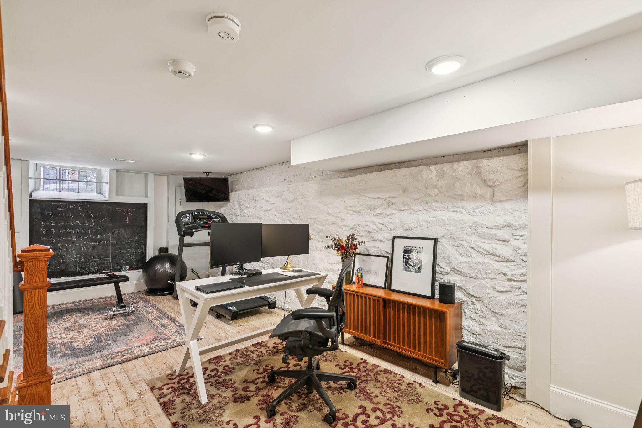 SOCIETY HILL - Residential