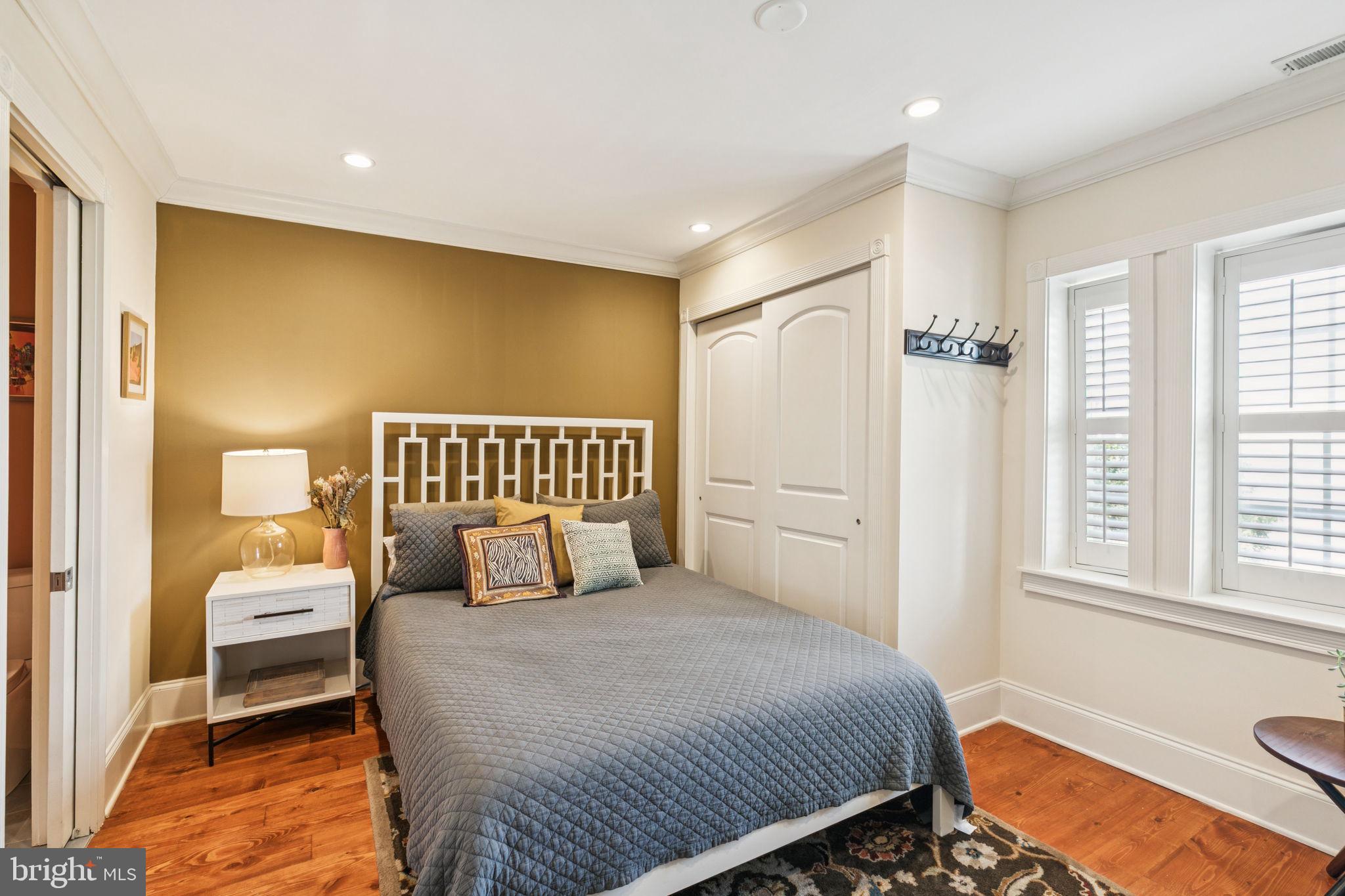 SOCIETY HILL - Residential