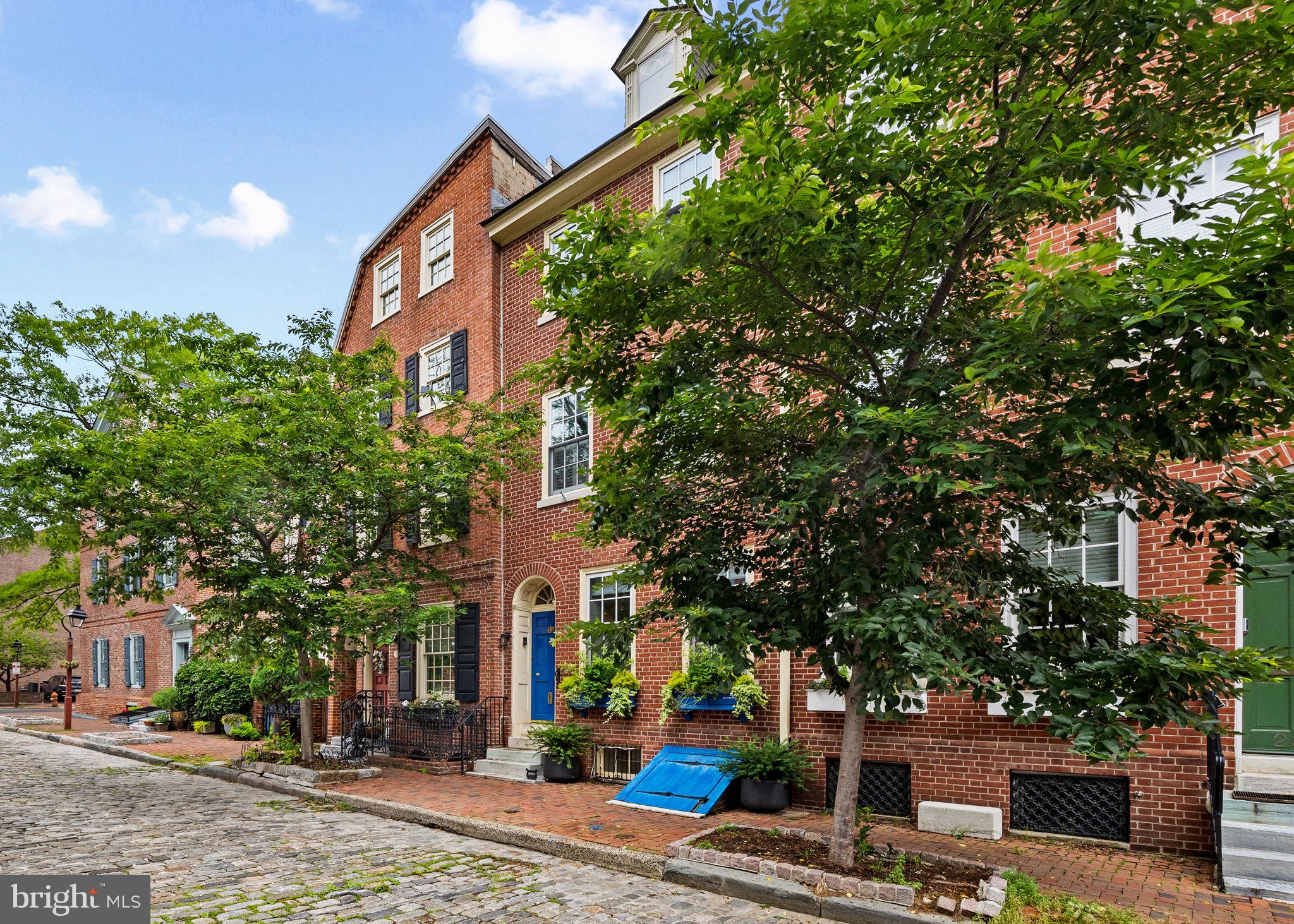 SOCIETY HILL - Residential