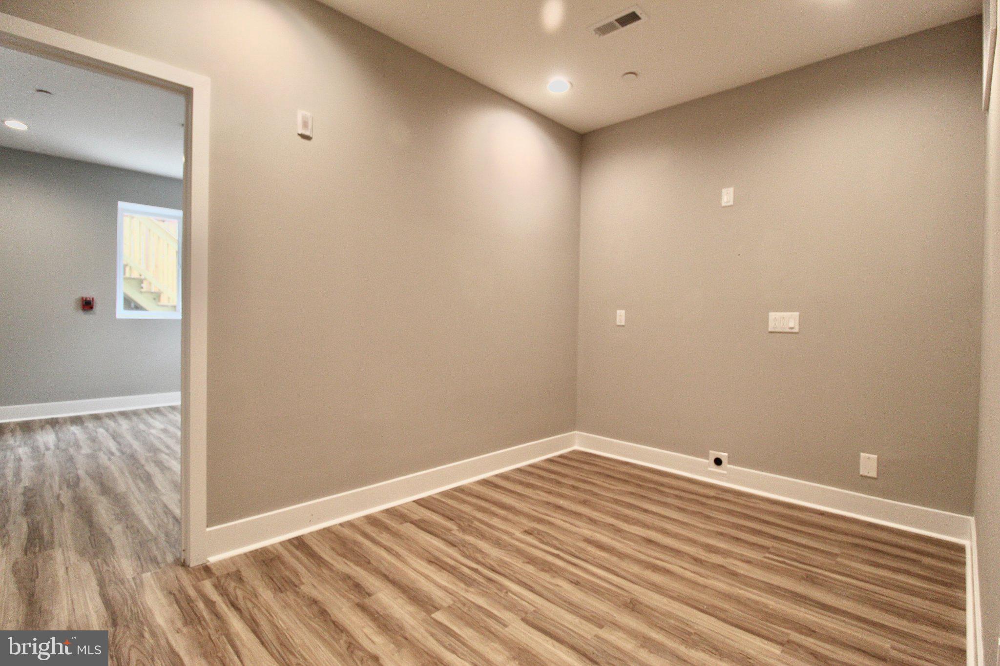 FRANCISVILLE - Residential Income