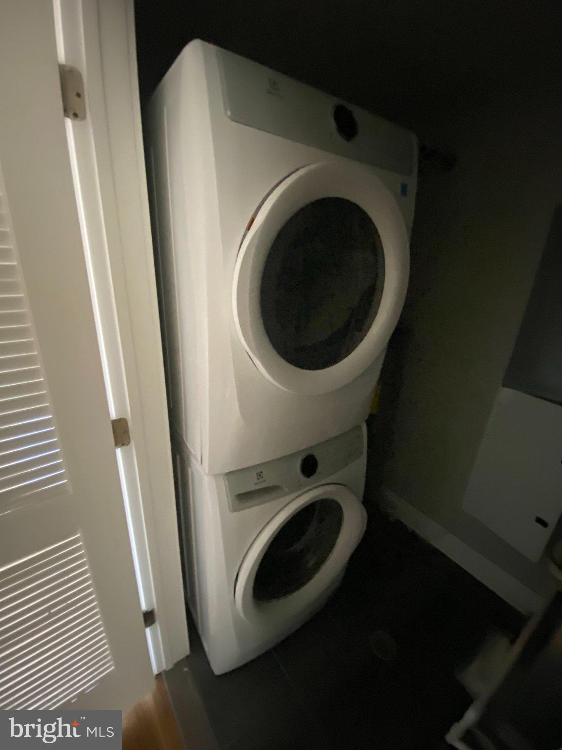 FRANCISVILLE - Residential Income