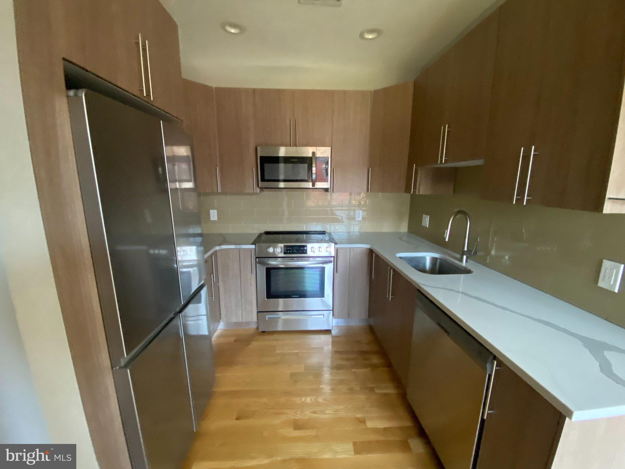 FRANCISVILLE - Residential Income