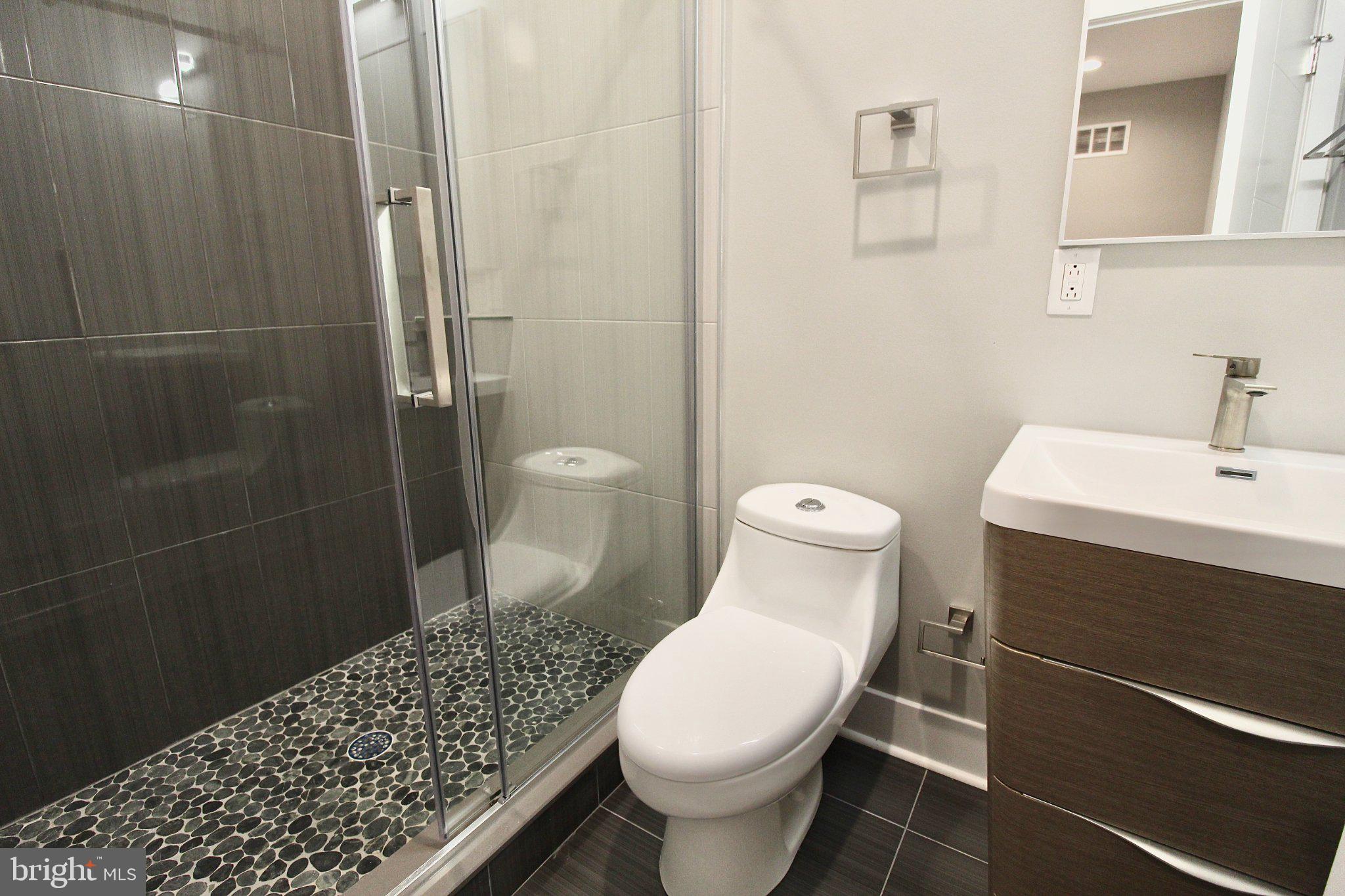 FRANCISVILLE - Residential Income