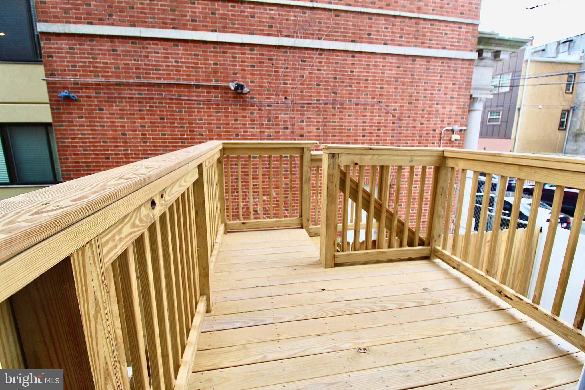 FRANCISVILLE - Residential Income