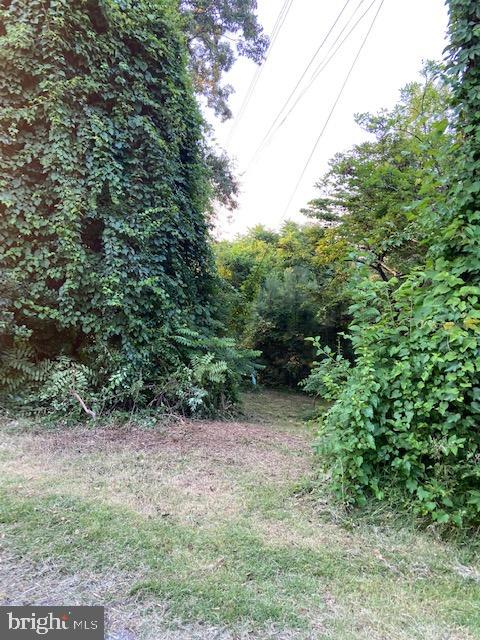 SUNRISE BEACH - Land