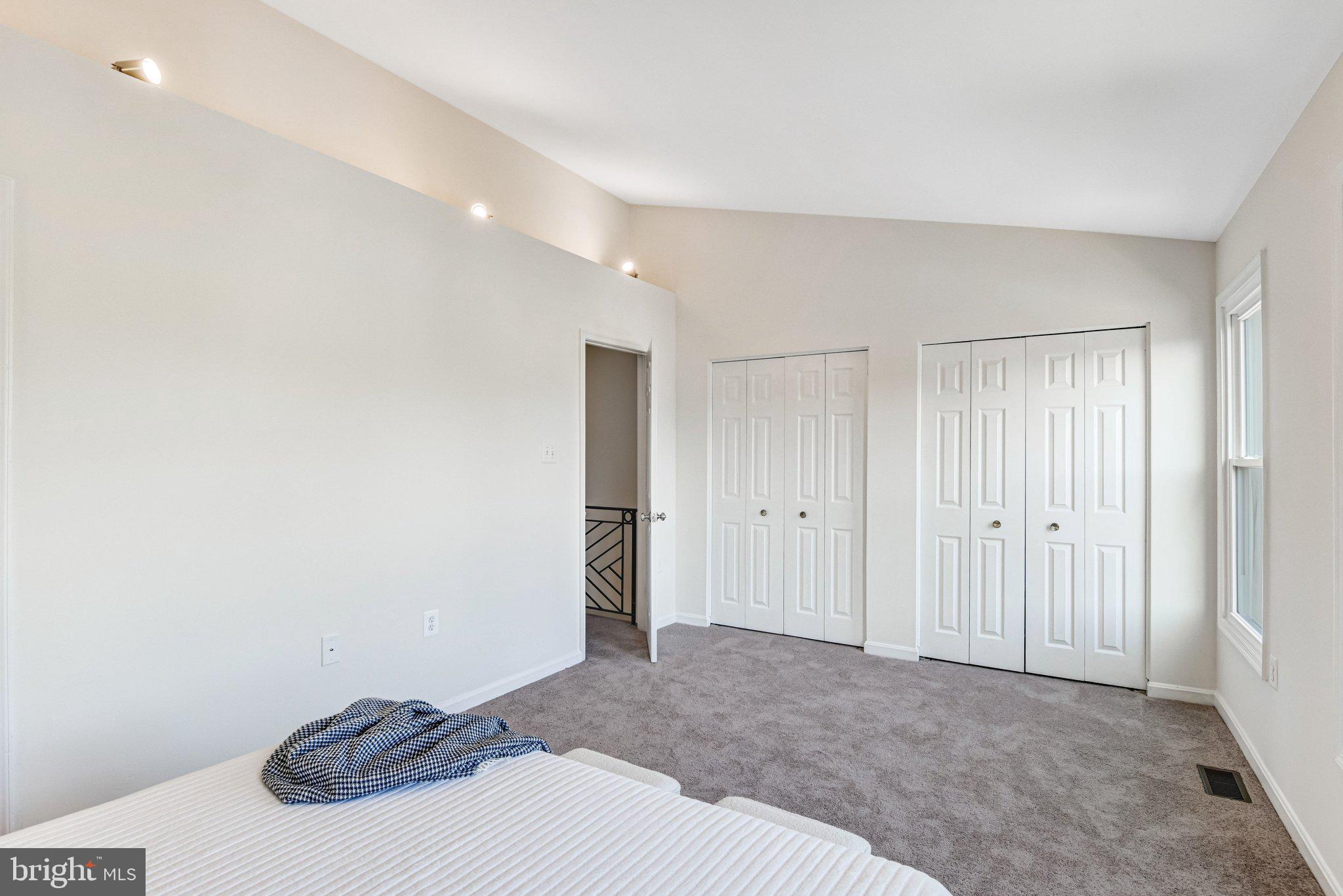 BALLSFORD - Residential