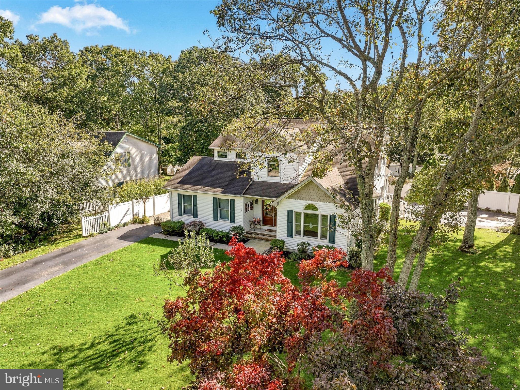14 OAK LEAF DRIVE