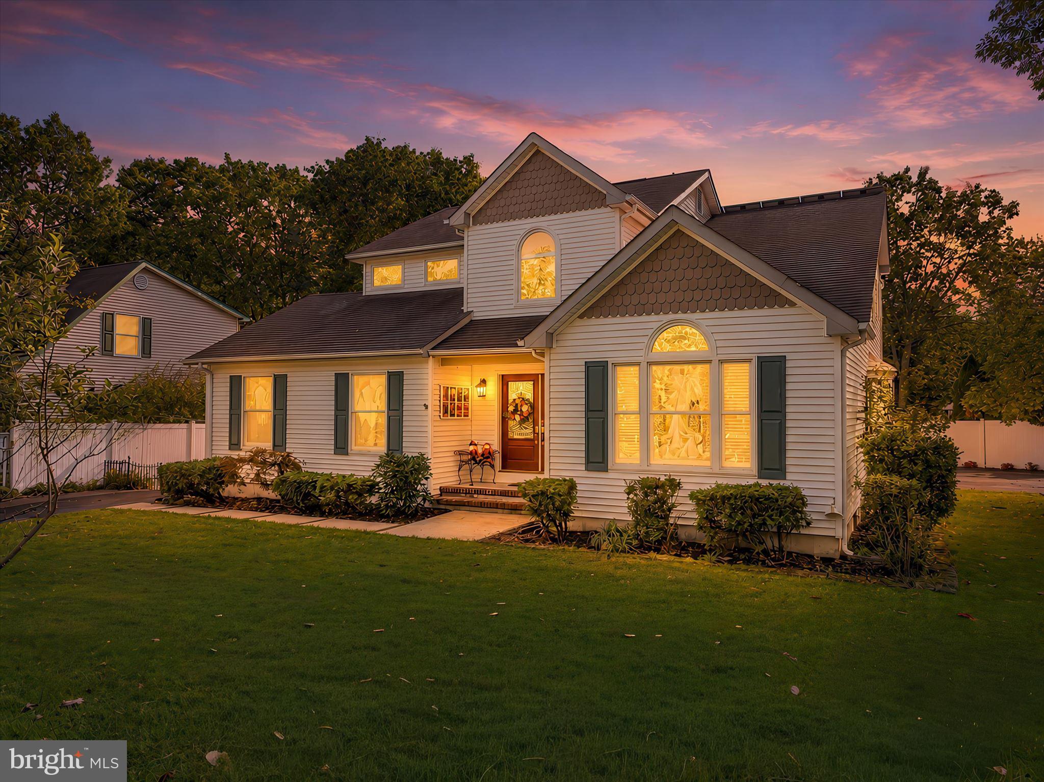 14 OAK LEAF DRIVE