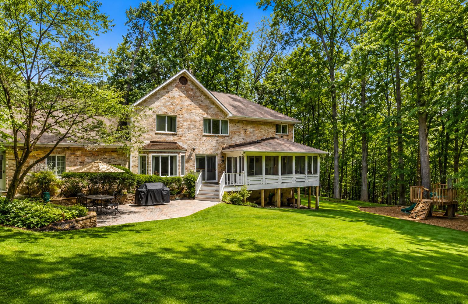 1225 CROWS FOOT ROAD