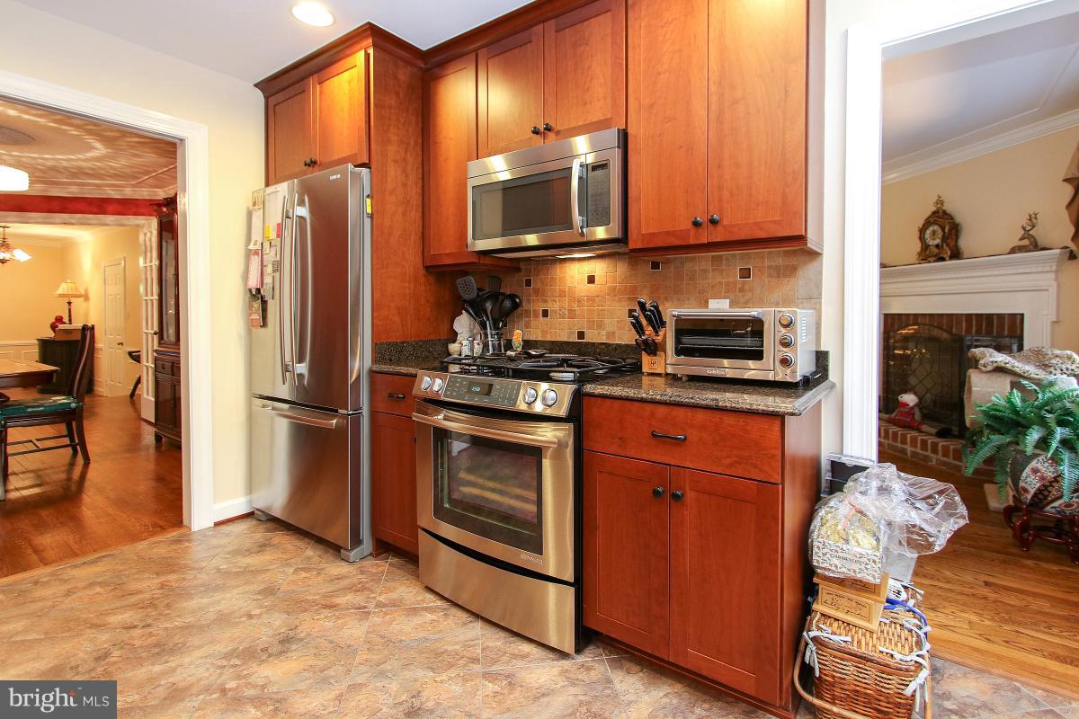 LANDMARK MEWS - Residential