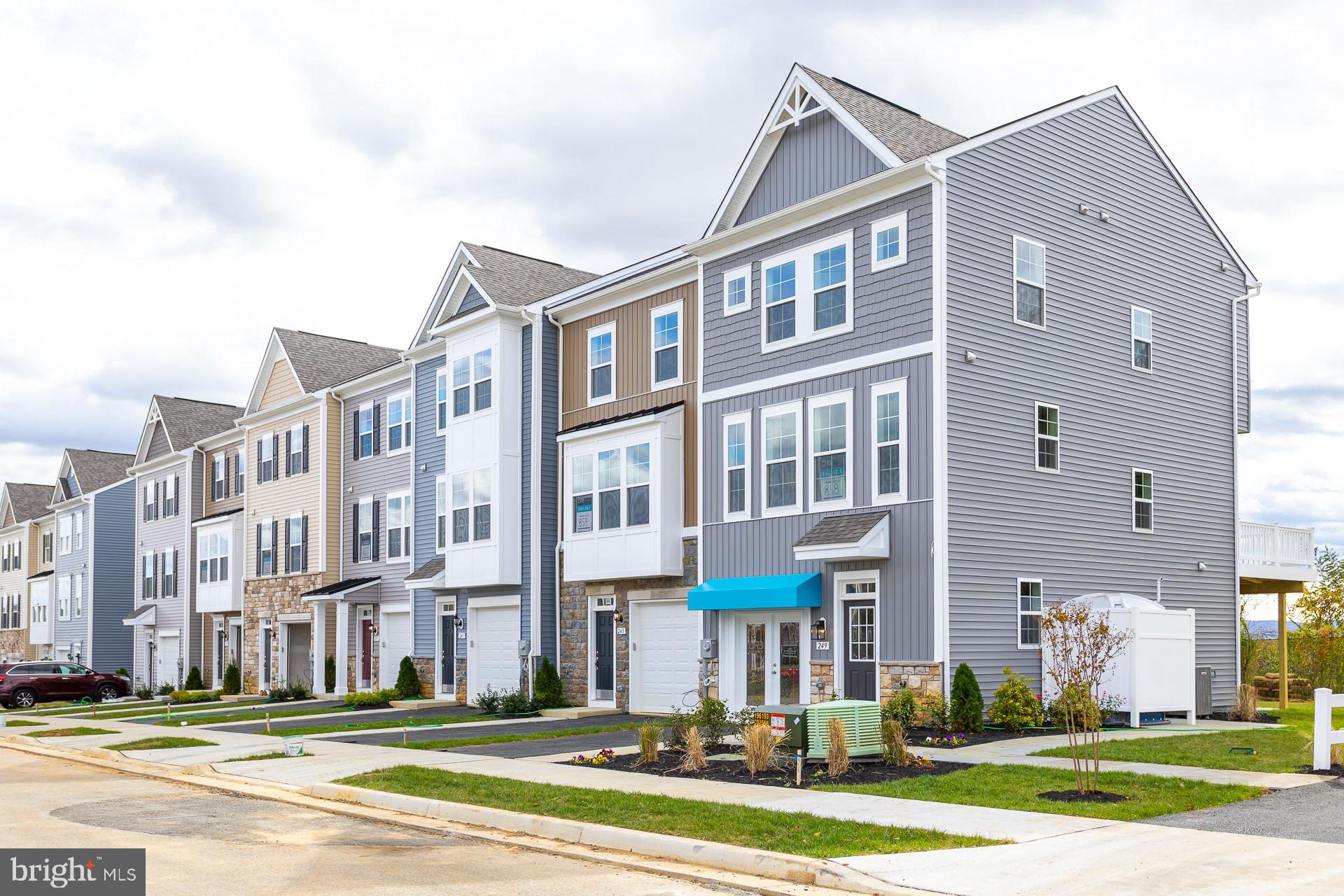 HUNTFIELD - Residential