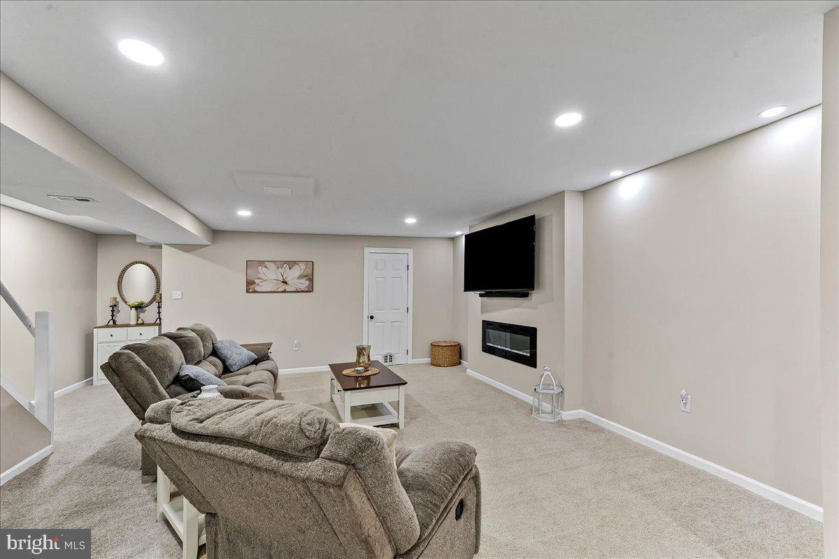 SPRINGHILL FARM - Residential