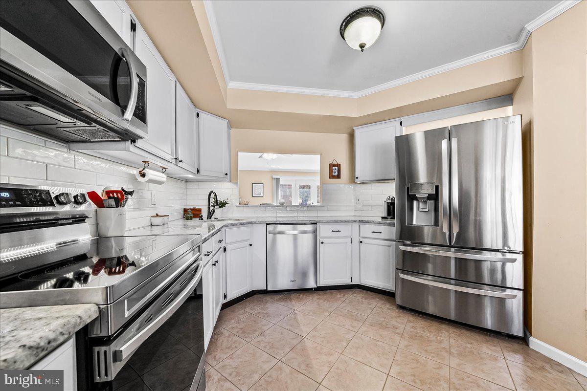 SPRINGHILL FARM - Residential