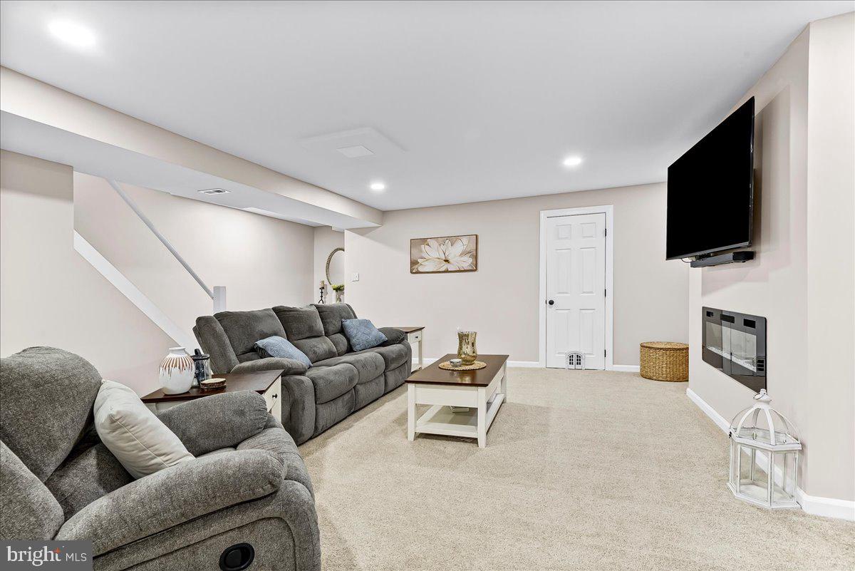 SPRINGHILL FARM - Residential