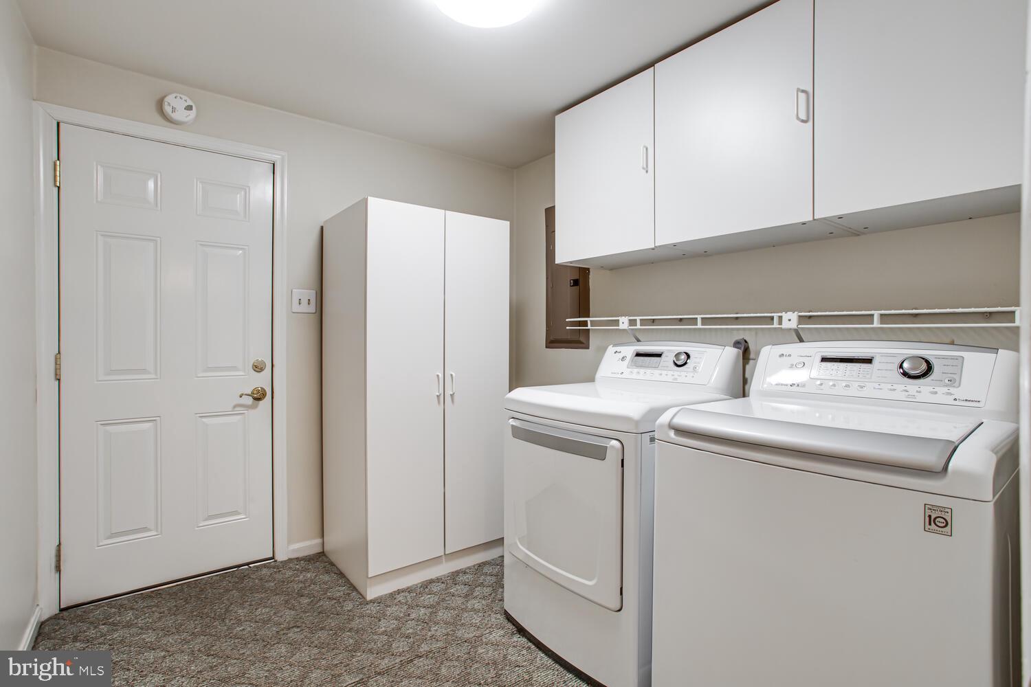 WHITE OAK VILLAGE - Residential