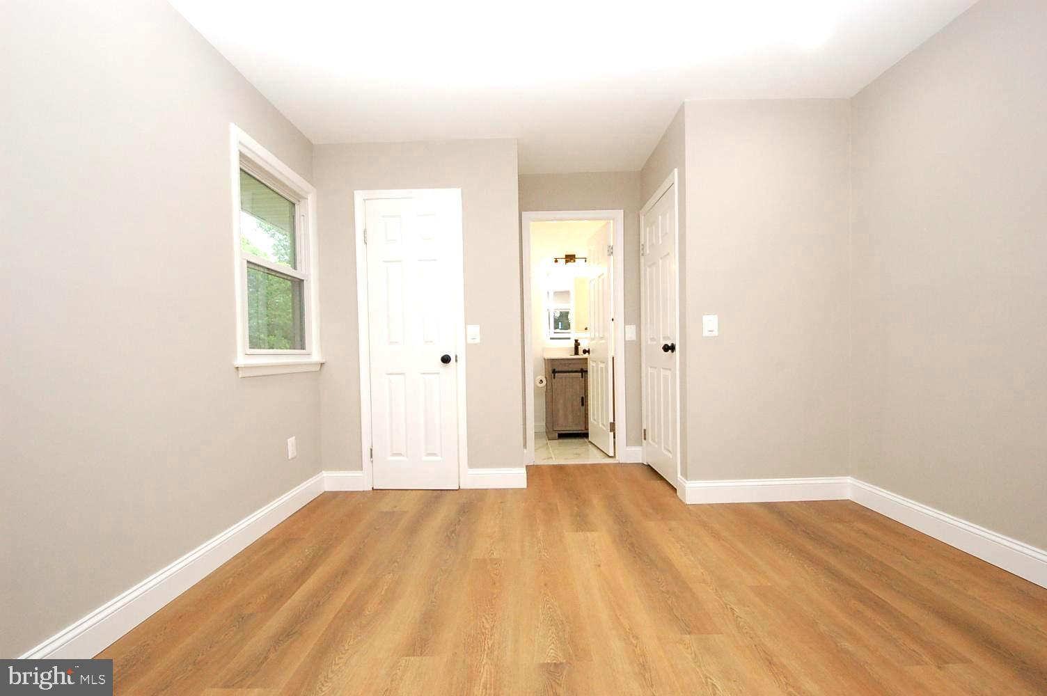 MANHATTAN BEACH - Residential