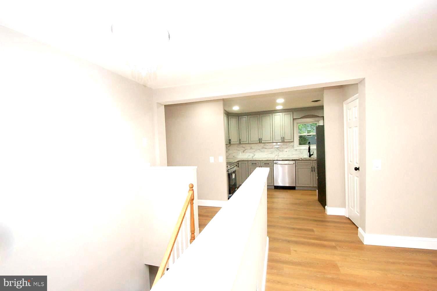 MANHATTAN BEACH - Residential