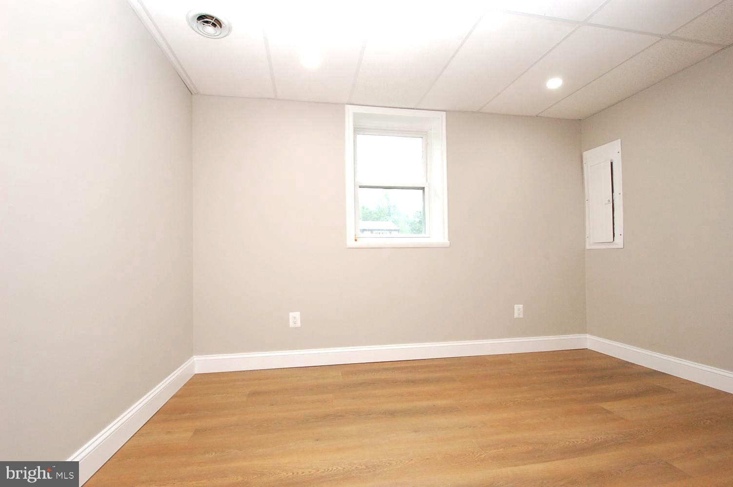 MANHATTAN BEACH - Residential